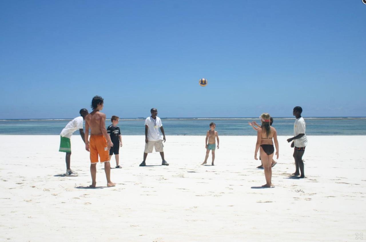 Tradewinds Lodge Diani Beach Eksteriør billede